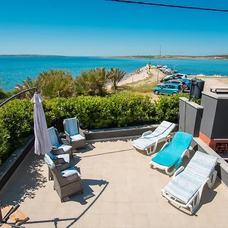 Beach House Festini
