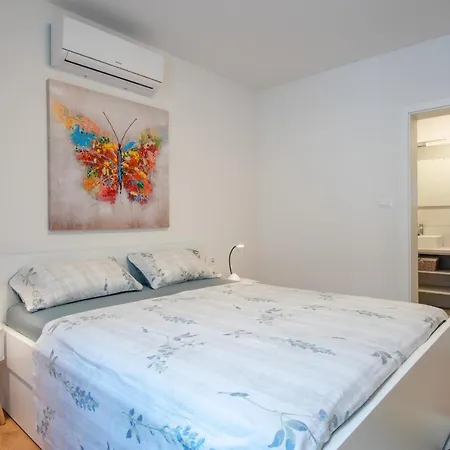Beach House Festini Kosljun