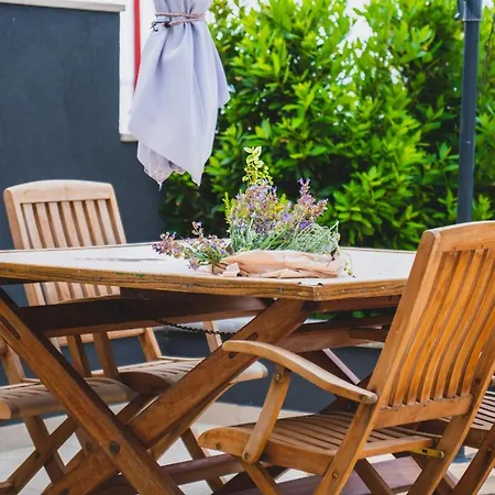 Дом отдыха Beach House Festini Kosljun