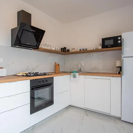 Beach House Festini Kosljun